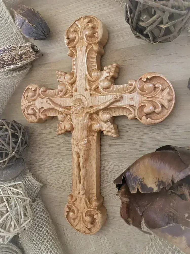 Drevený kríž Umučenie I.