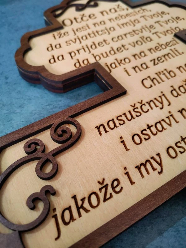 Kríž s modlitbou Otčenáš